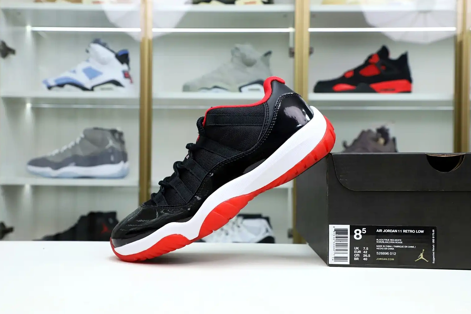11 JORDAN Kimikick BRED RETRO AIR LOW 0424
